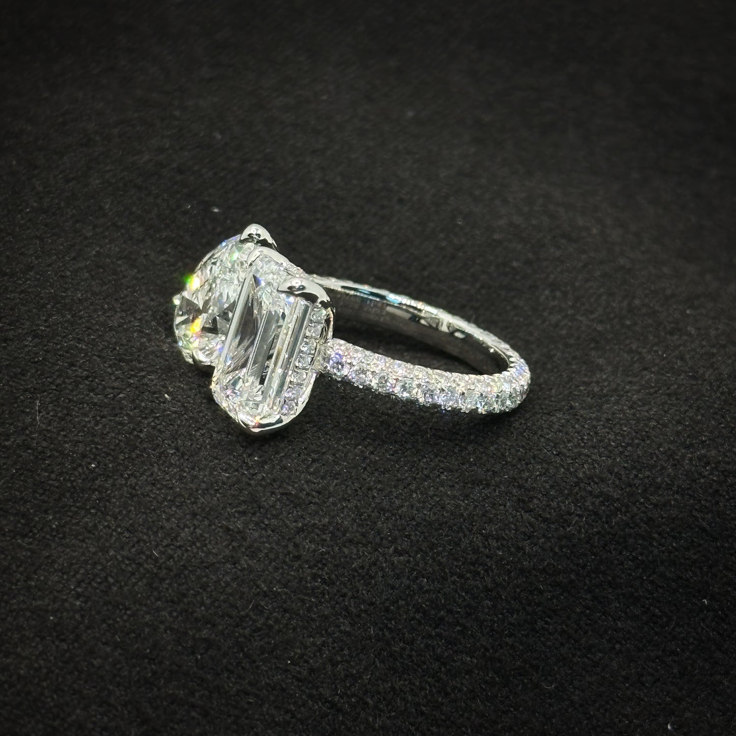 Pear and emerald, toi et moi ring